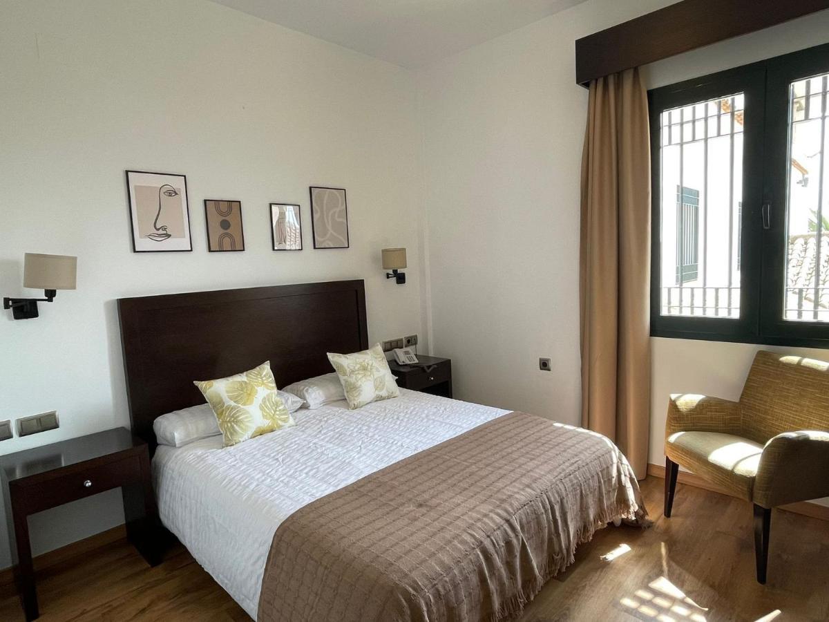 Hotel Cuatro Vientos ラ・ランブラ エクステリア 写真