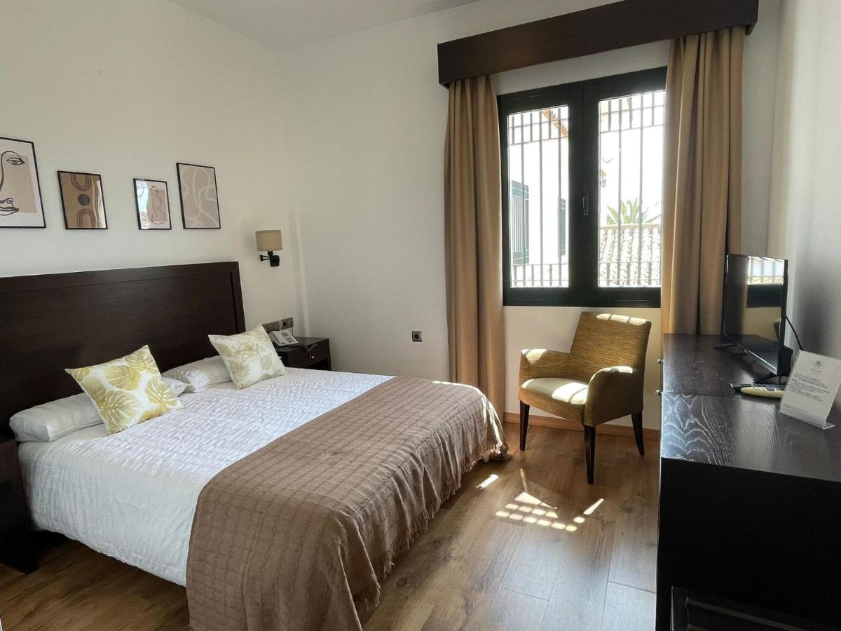 Hotel Cuatro Vientos ラ・ランブラ エクステリア 写真